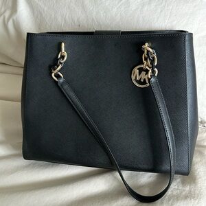 Michael Kors black purse